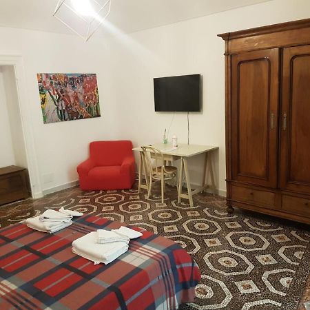 B&P La Gusteria Hotel Ivrea Buitenkant foto