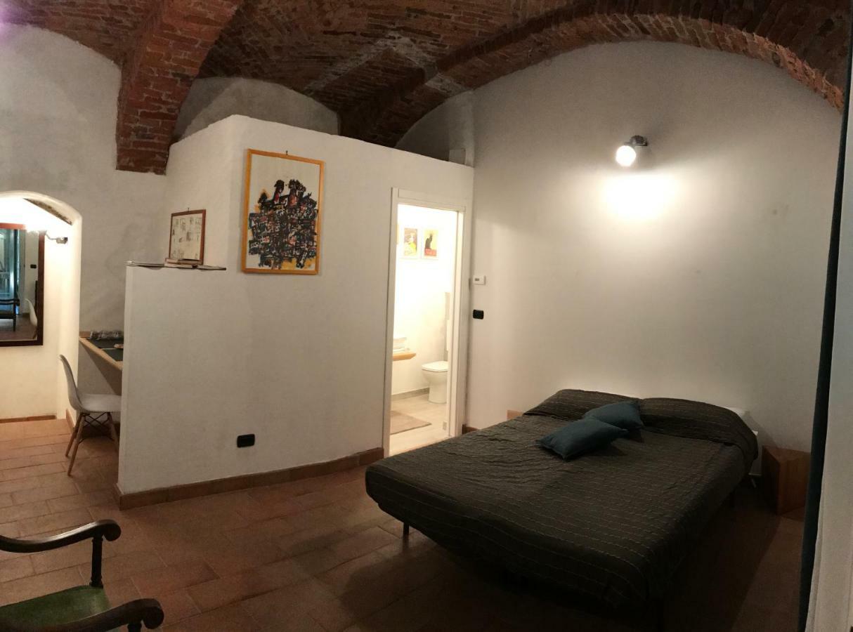B&P La Gusteria Hotel Ivrea Buitenkant foto